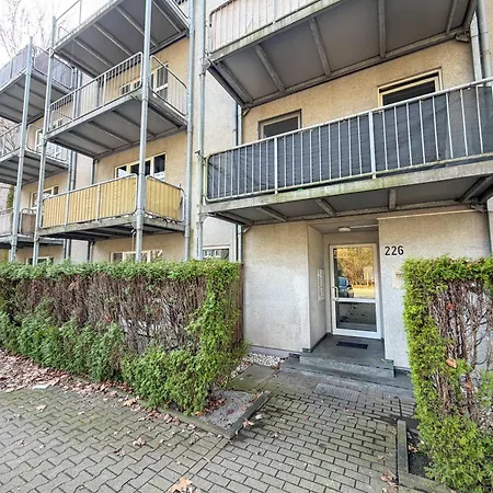 شقة With Balcony, Good Parking For Long إسن