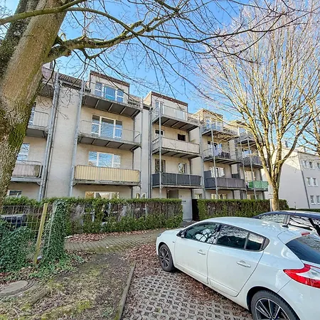 Appartement With Balcony, Good Parking For Long *