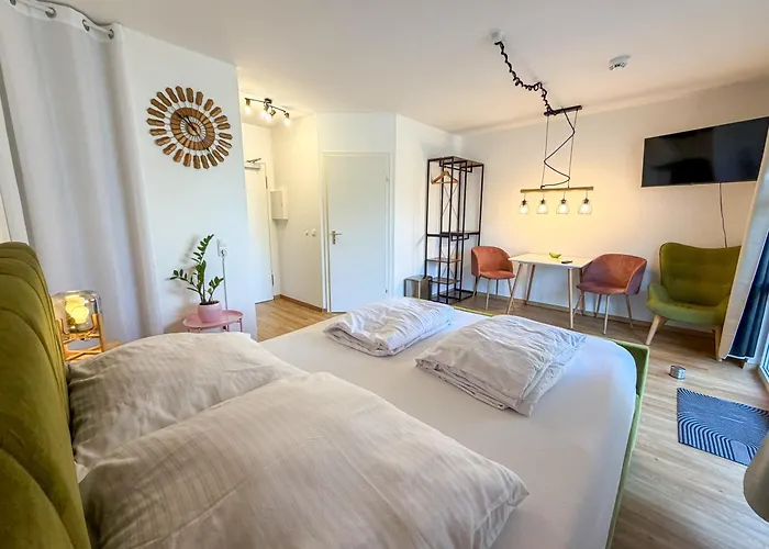 With Balcony, Good Parking For Long Appartement Essen