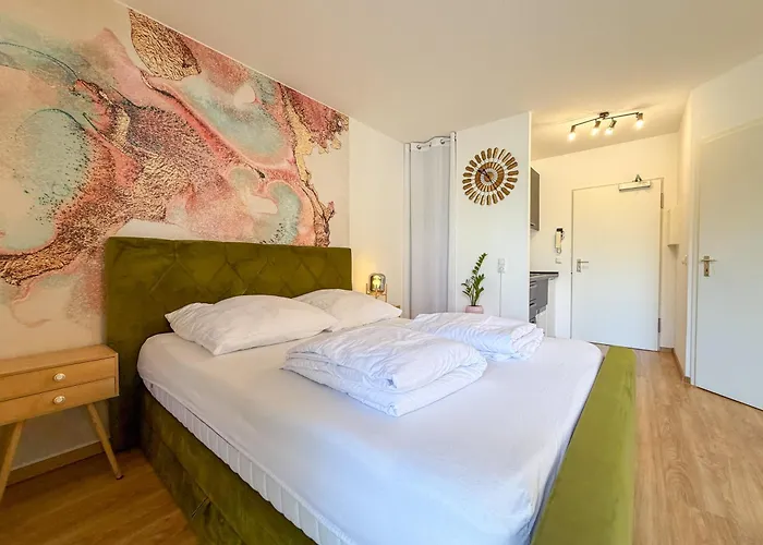 Appartement With Balcony, Good Parking For Long