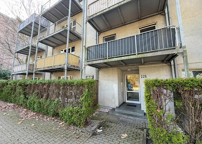 With Balcony, Good Parking For Long 아파트 에센