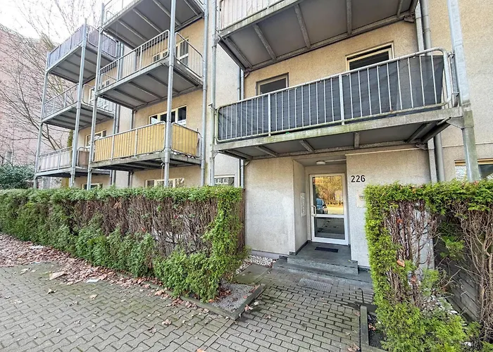 아파트 With Balcony, Good Parking For Long 에센